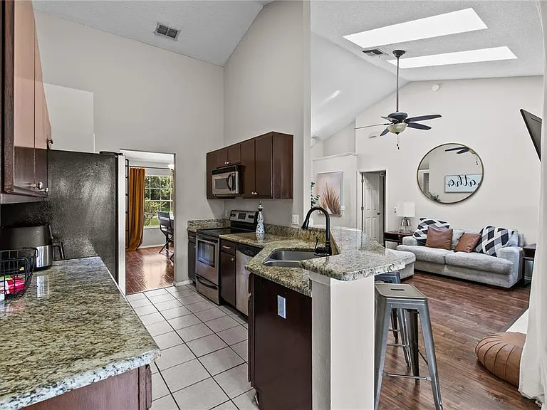 1322 American Elm Dr — Photo 13