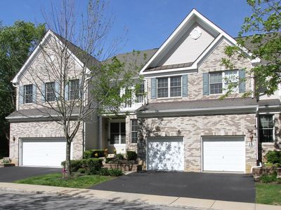 18 Deepwater Cir, Manalapan, NJ, 07726
