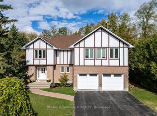 7089 Bush Dr, Ottawa, ON K4P 1M8