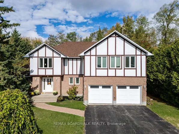 7089 Bush Dr, Ottawa, ON K4P 1M8