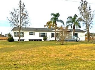 6292 Robin Ln, Sealy, TX 77474