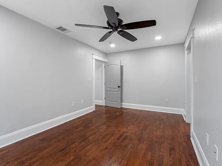 306 E Selma Ave #102 — Photo 32