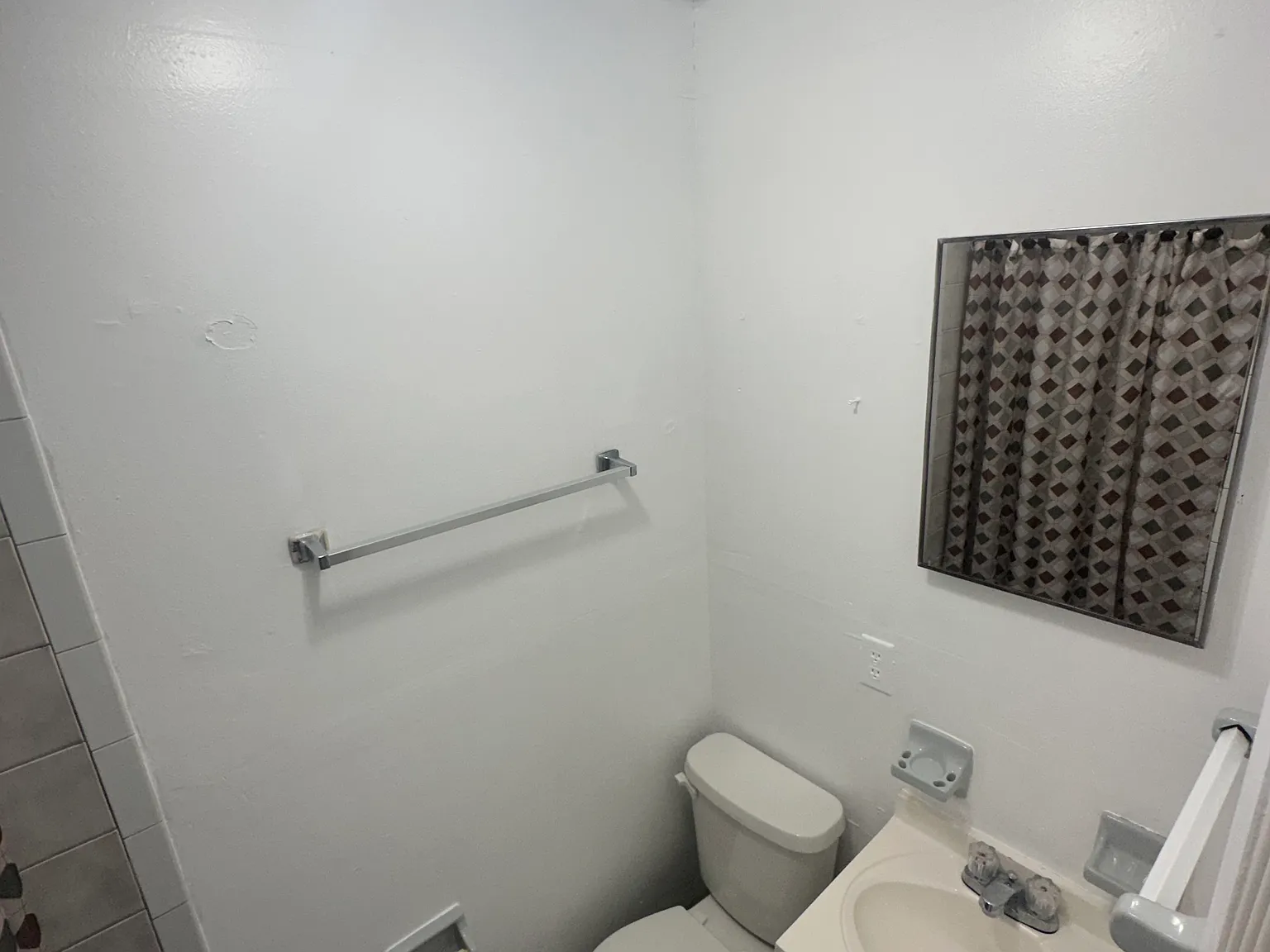 1 bed, $1,100 — Photo 4