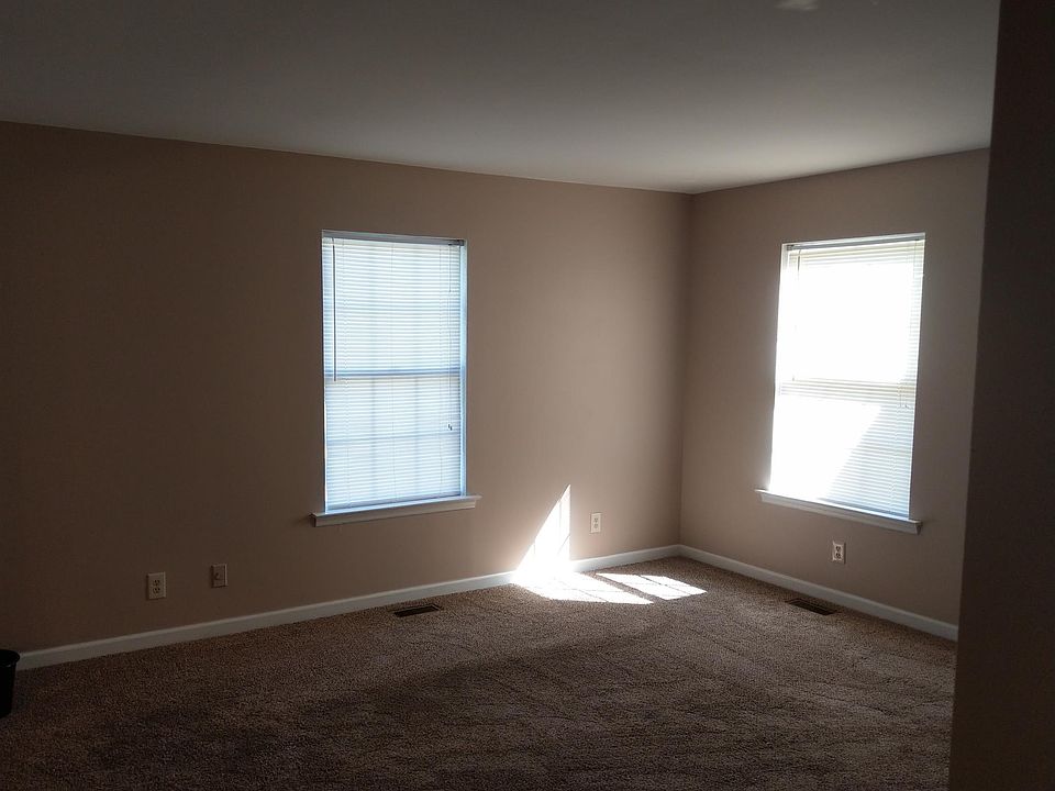 2nd image of 111 Batey Cir