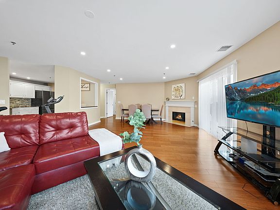5th image of 451 Town Place Cir APT 203