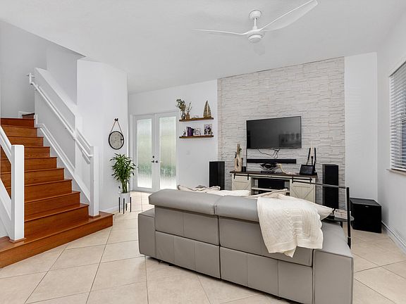 2nd image of 1222 NE 18th Avenue #1