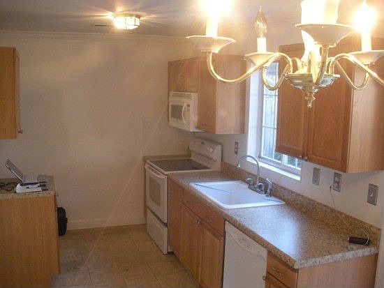 2nd image of 9473 Greenhill Ct