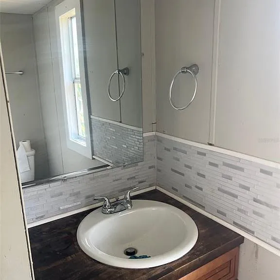3245 E Main St #17 — Photo 8