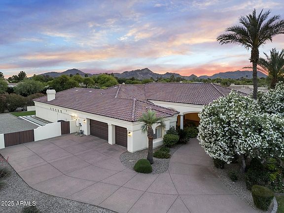 3rd image of 7129 E CARON Drive