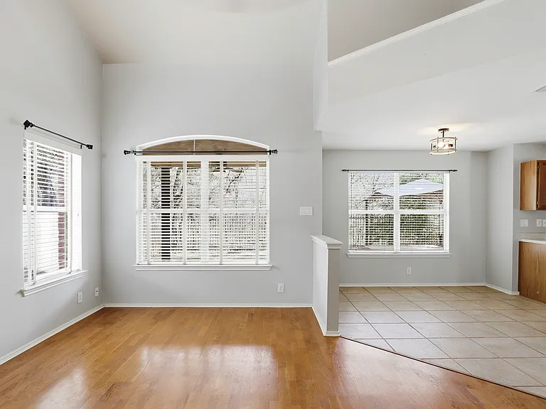 3324 Tumblewood Trl — Photo 6