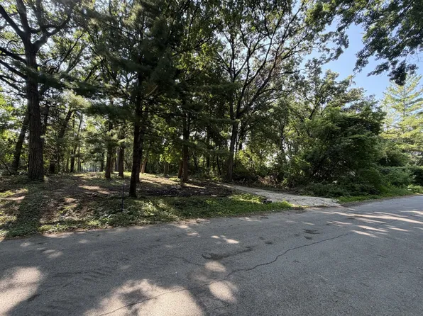 N1926 River Oaks Rd, Reeseville, WI 53579