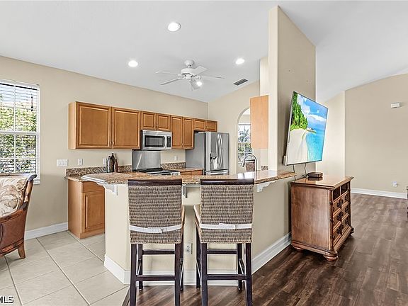 3rd image of 5626 Cape Harbour Dr APT 202