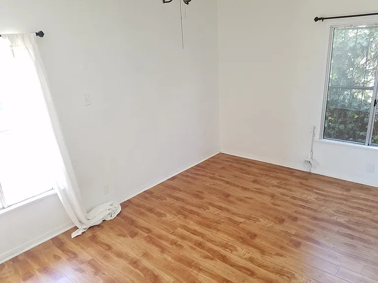 1607 S Sierra Bonita Ave — Photo 17