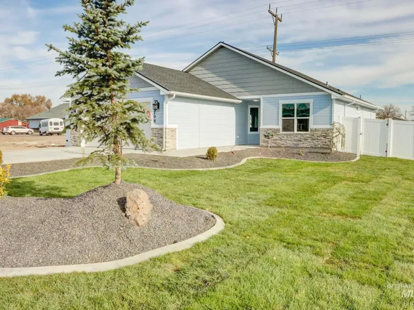 798 SE 6th St, Ontario, OR 97914