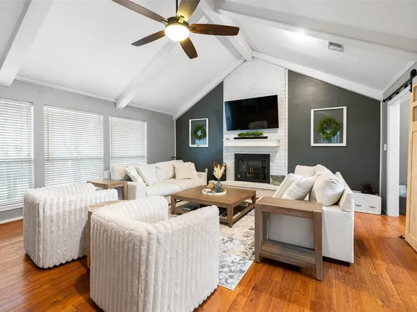 6702 Seinfeld Ct, Houston, TX 77069