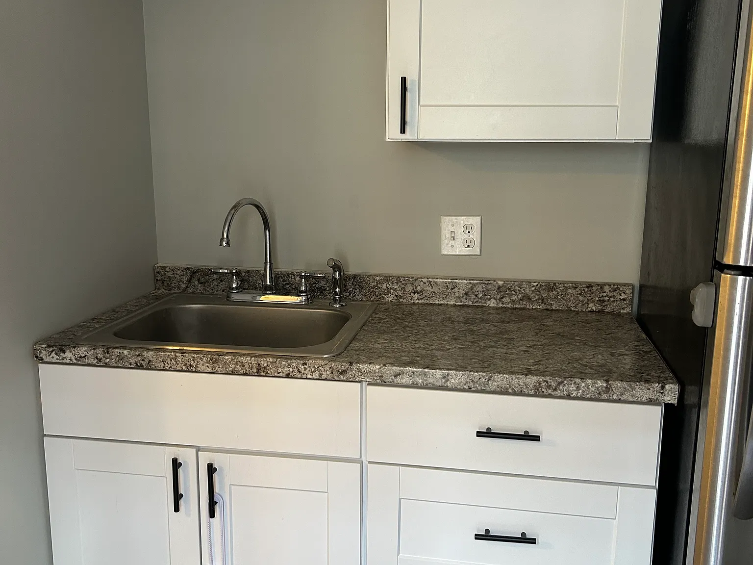 2 bed, 1050 sqft, $1,800 — Photo 4