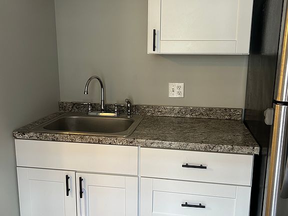 4th image of 34 Academy St APT 2