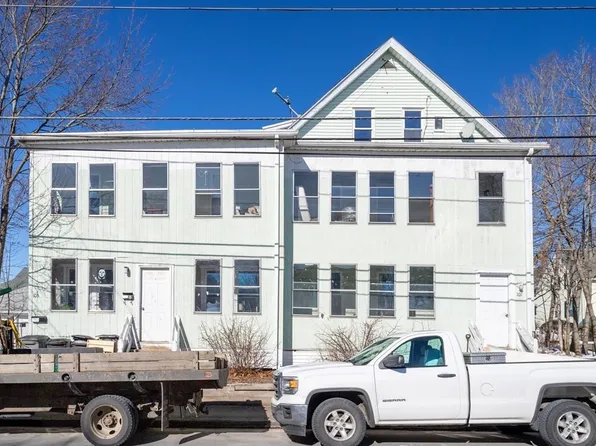 101-105 Baker St, Gardner, MA 01440
