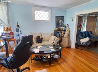 16 Saunders St, Allston, MA 02134