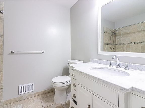 4th image of 3022 S Kendall Dr #Bc