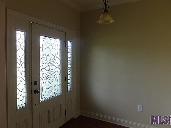 4th image of 102 Paula St