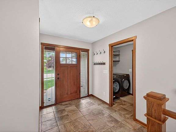 4th image of 4201 Dodge Ln NE
