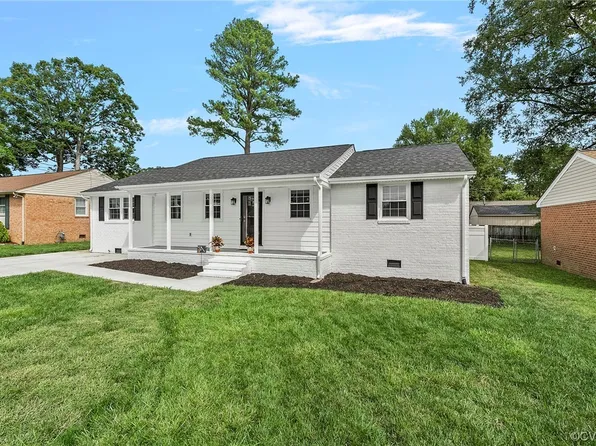 914 Dogwood Dr, Colonial Heights, VA 23834