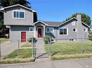 2332 McDougall Ave, Everett, WA 98201