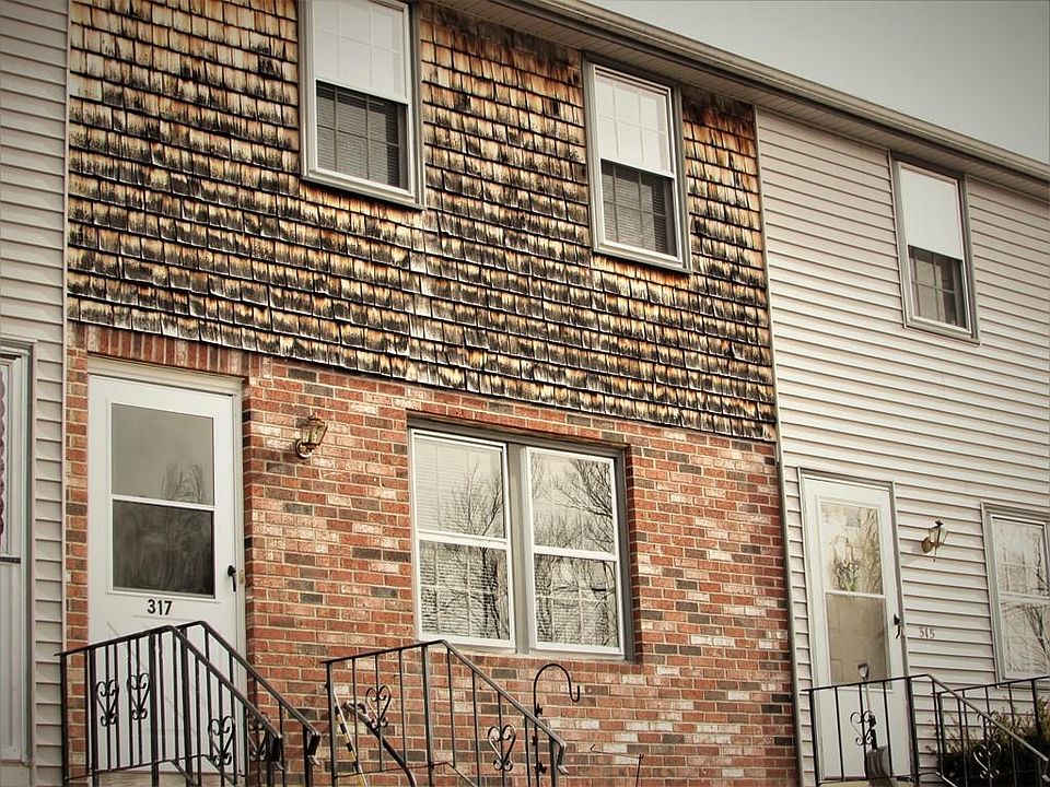 1st image of 317 Creek St #317