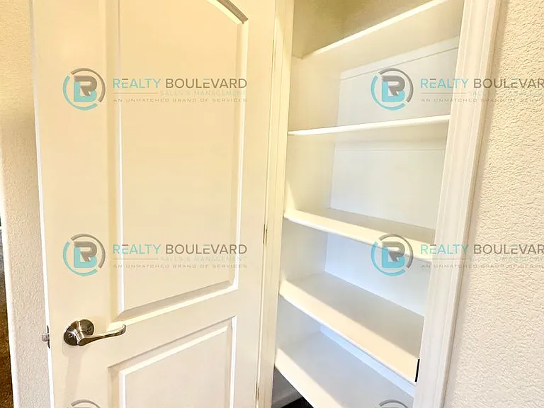 6809 Apus Dr — Photo 35