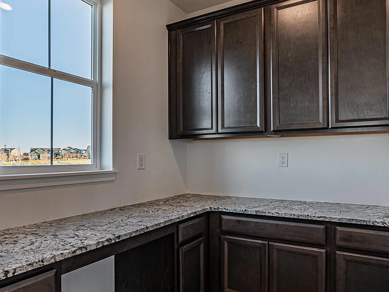 24325 E Ada Pl — Photo 11
