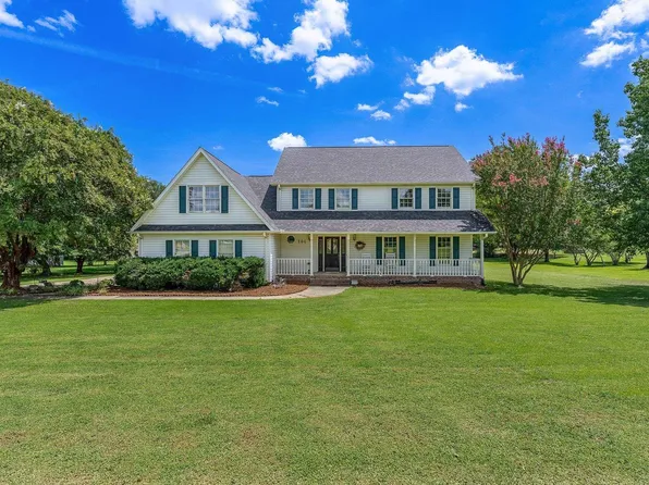 104 Knoll Creek Dr, Simpsonville, SC 29680