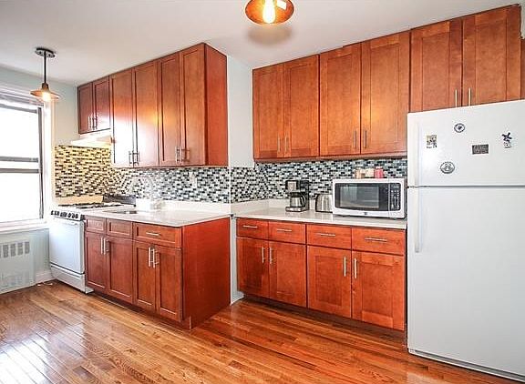 3rd image of 270 N Broadway #5C