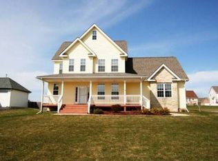 7438 Marsack Dr, Swartz Creek, MI 48473