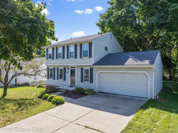 2285 Draper Ave, Ypsilanti, MI 48197