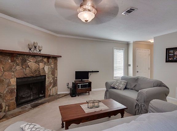 5th image of 442 Forest Hills Dr