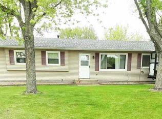 8412 Cameo Dr, Machesney Park, IL 61115