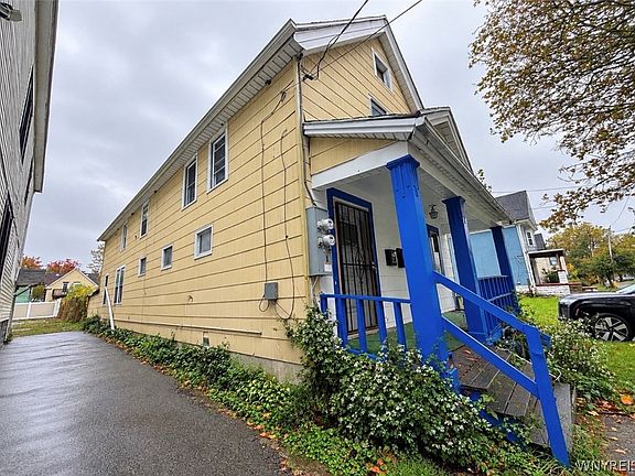 3rd image of 115 Goembel Ave
