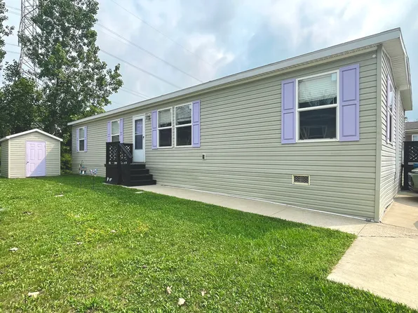 24058 Manchester Dr Lot 62, Flat Rock, MI 48134