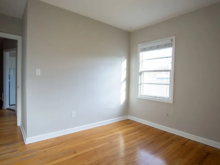 1946 NW Lovejoy St #3 — Photo 12