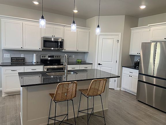 4th image of 4518 E Jenna Ln