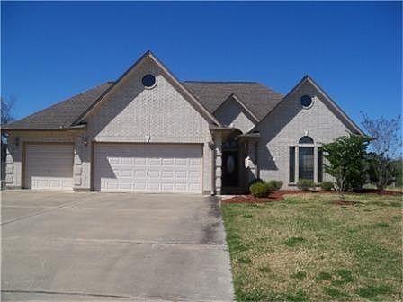 1st image of 116 Silver Bay Ln