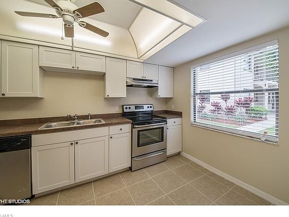 5th image of 10031 Maddox Ln APT 104