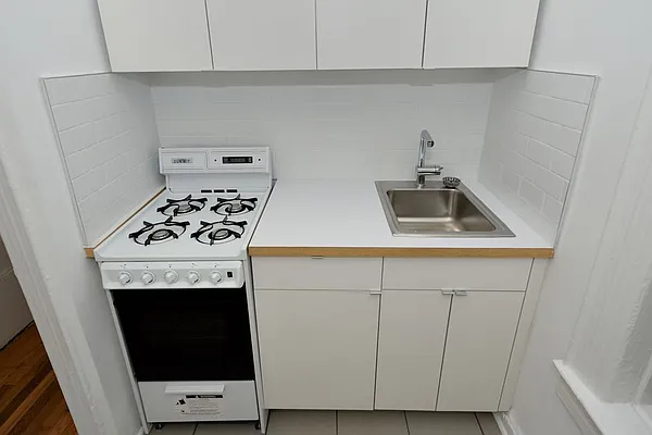 Rented by Aether Property Group | media 43