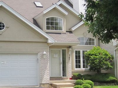 691 Meadowdale Dr, Romeoville, IL, 60446