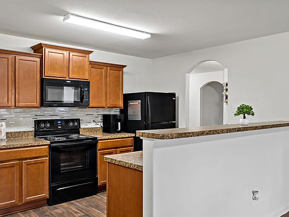 3rd image of 9827 Whistler Dr