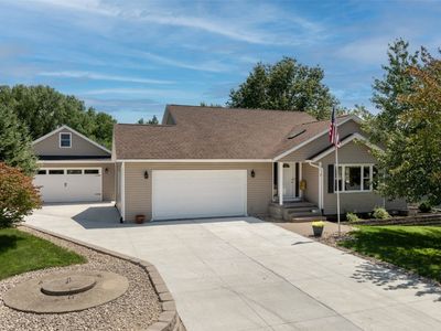 1276 Winchester Dr NE, Swisher, IA, 52338