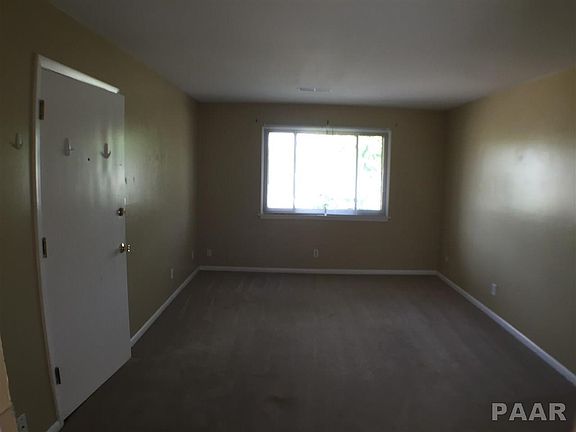 4th image of 3623 N Sterling Ave APT A5