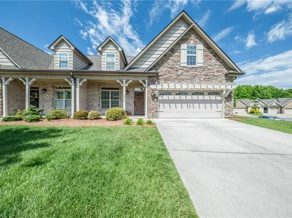 5209 Sunny Brook Ct, Clemmons, NC 27012