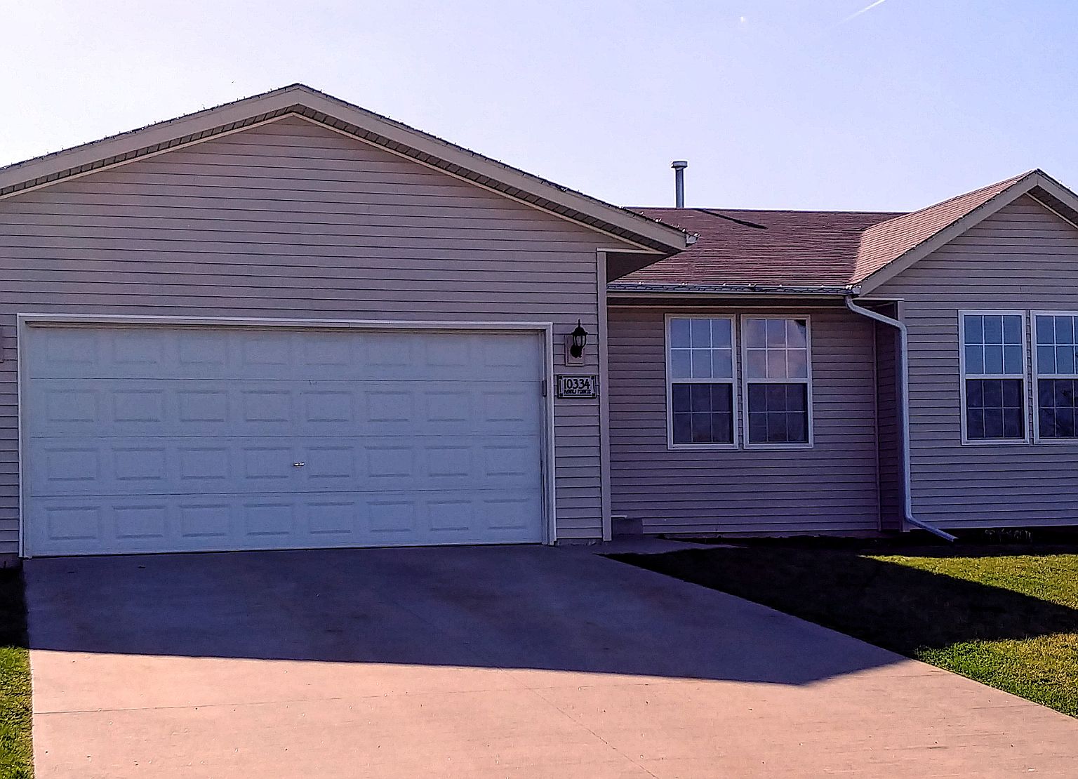 10334 Hawks Pointe Trl, Roscoe, IL 61073 Zillow